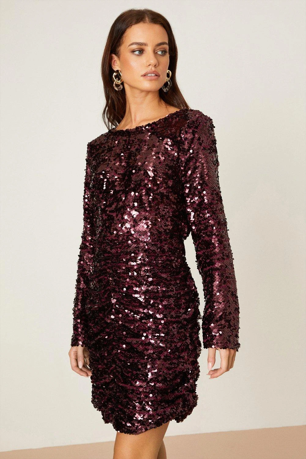 Dorothy Perkins Petite Berry Ruched Sequin Mini Dress 3 Dorothy Perkins Petite Berry Ruched Sequin Mini Dress