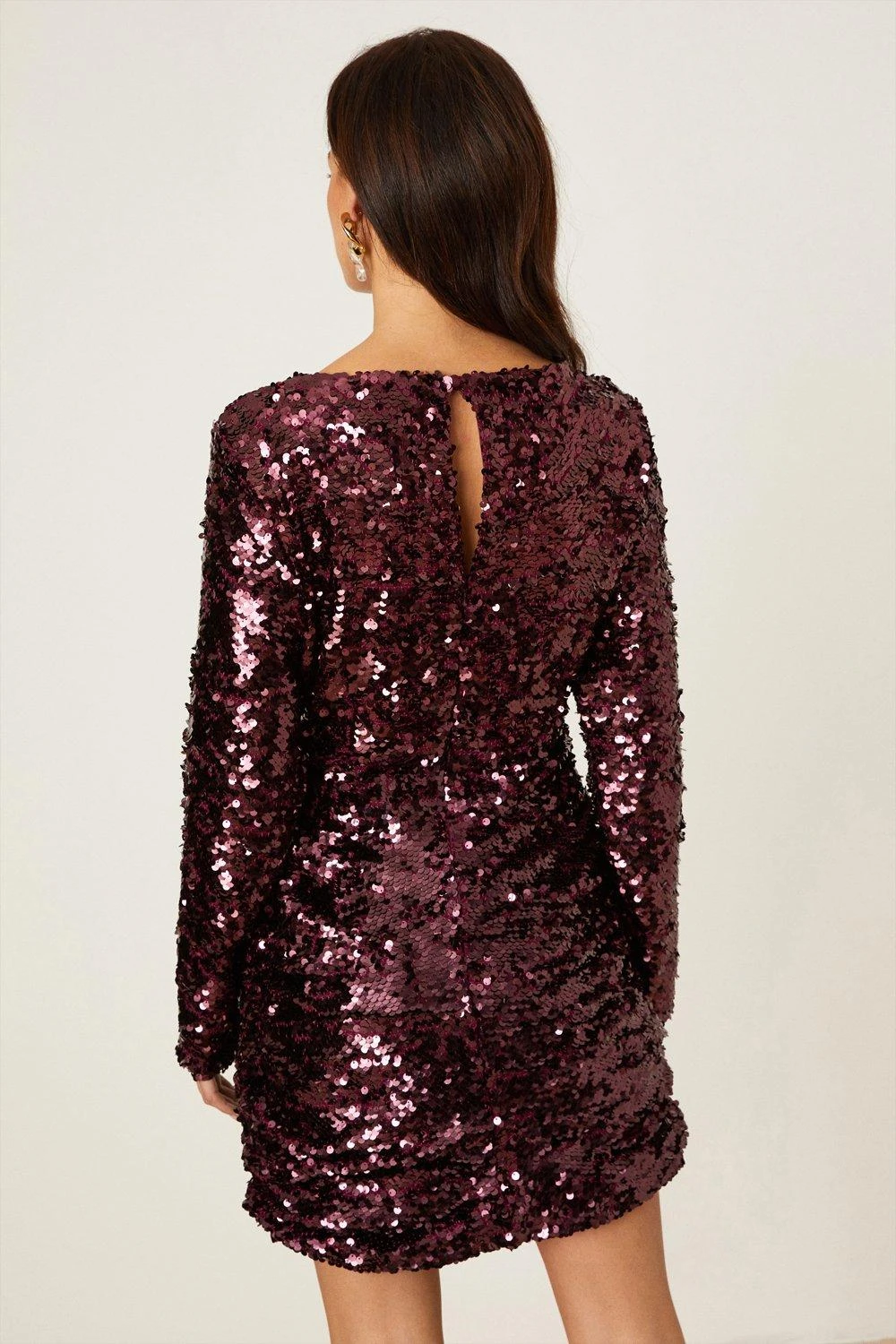 Dorothy Perkins Petite Berry Ruched Sequin Mini Dress 5 Dorothy Perkins Petite Berry Ruched Sequin Mini Dress - Image 3