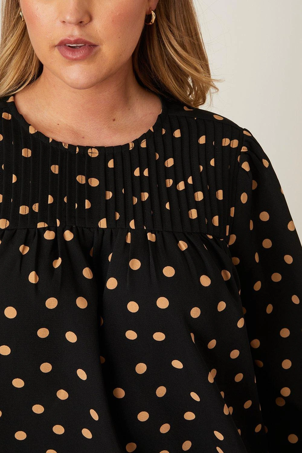 Dorothy Perkins Curve Camel Spot Long Sleeve Blouse 6 Dorothy Perkins Curve Camel Spot Long Sleeve Blouse - Image 4