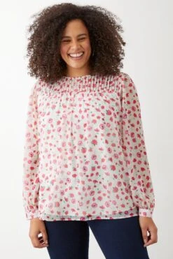 Dorothy Perkins Curve Ivory Chiffon Pleated Blouse