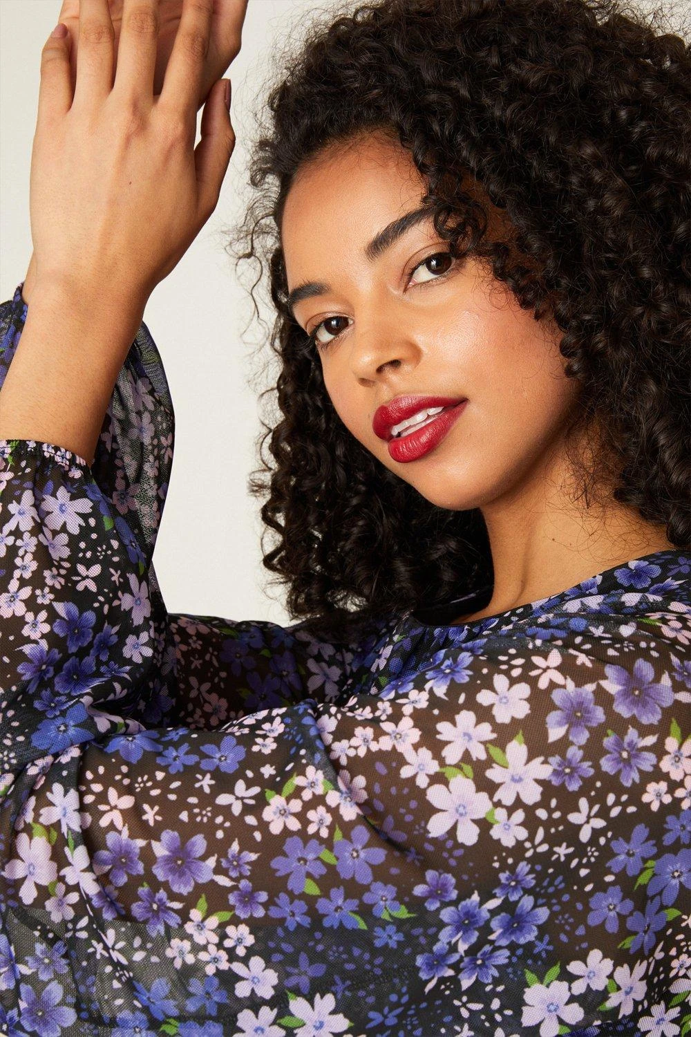 Dorothy Perkins Floral Mesh Pleated Top 6 Dorothy Perkins Floral Mesh Pleated Top - Image 4