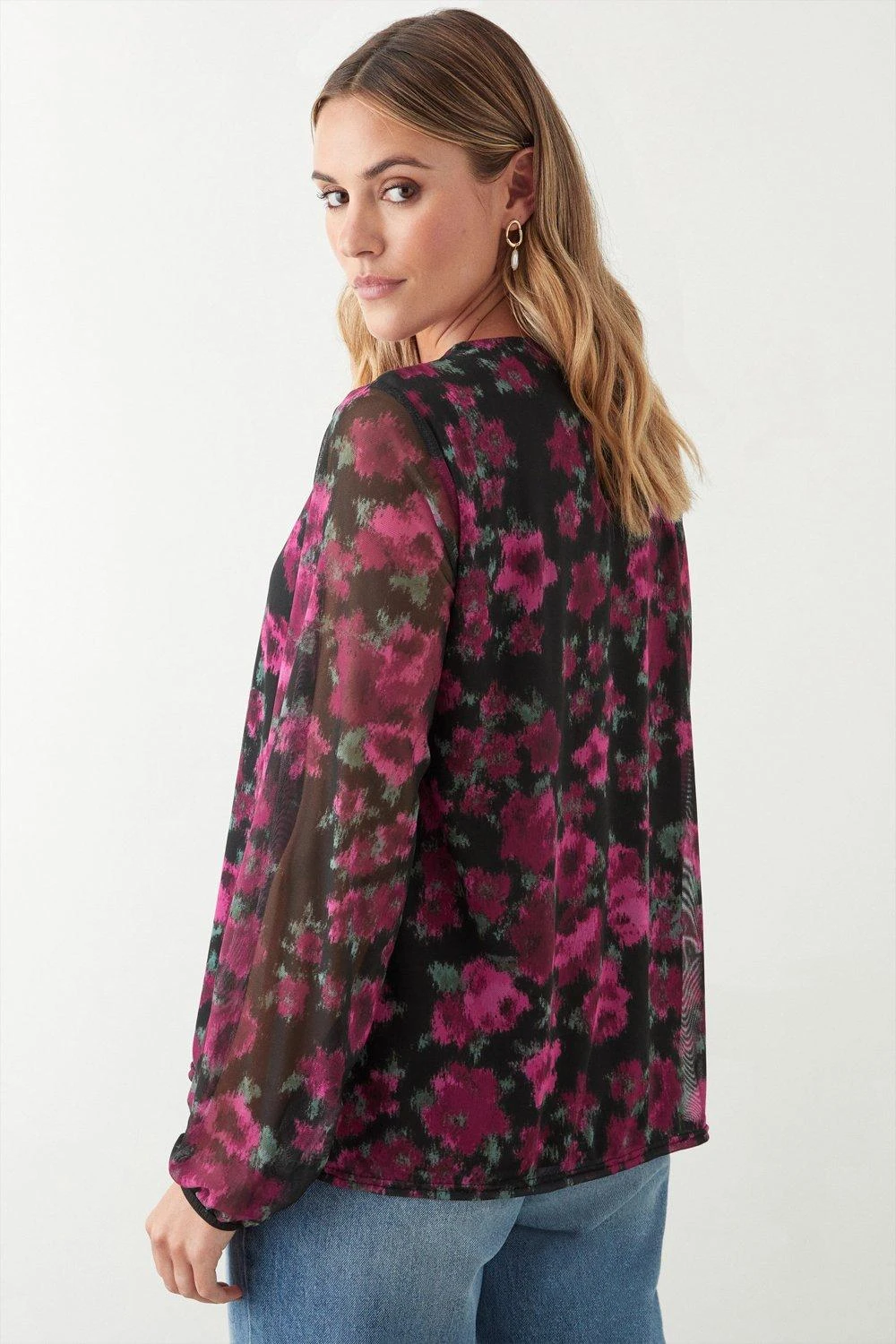 Dorothy Perkins Abstract Floral Mesh Pleated Top 5 Dorothy Perkins Abstract Floral Mesh Pleated Top - Image 3
