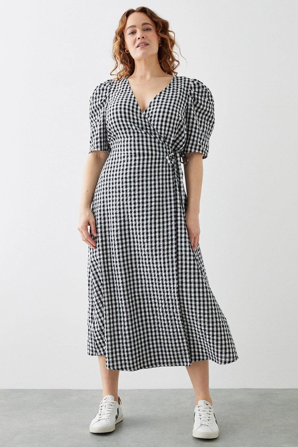 Dorothy Perkins Curve Mono Gingham Wrap Dress 3 Dorothy Perkins Curve Mono Gingham Wrap Dress