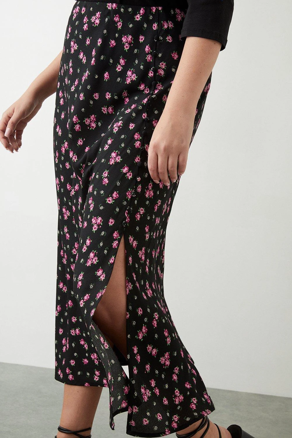 Dorothy Perkins Curve Black Floral Split Midi Skirt 6 Dorothy Perkins Curve Black Floral Split Midi Skirt - Image 4