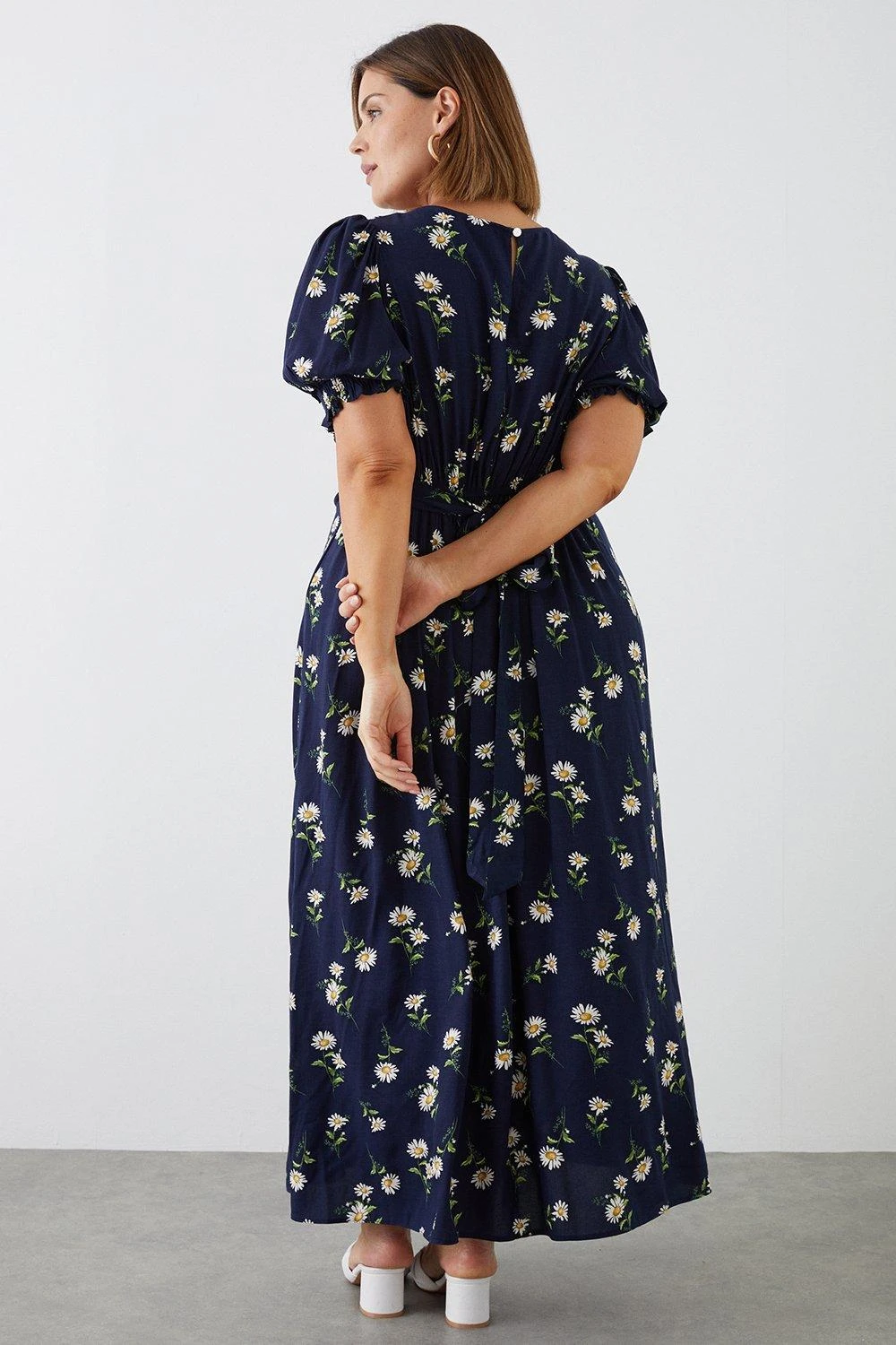Dorothy Perkins Curve Navy Daisy Shirred Empire Midi Dress 4 Dorothy Perkins Curve Navy Daisy Shirred Empire Midi Dress - Image 3