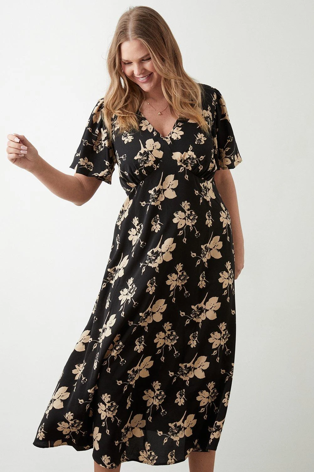 Dorothy Perkins Curve Mono Floral Angel Sleeve Midi Dress 3 Dorothy Perkins Curve Mono Floral Angel Sleeve Midi Dress