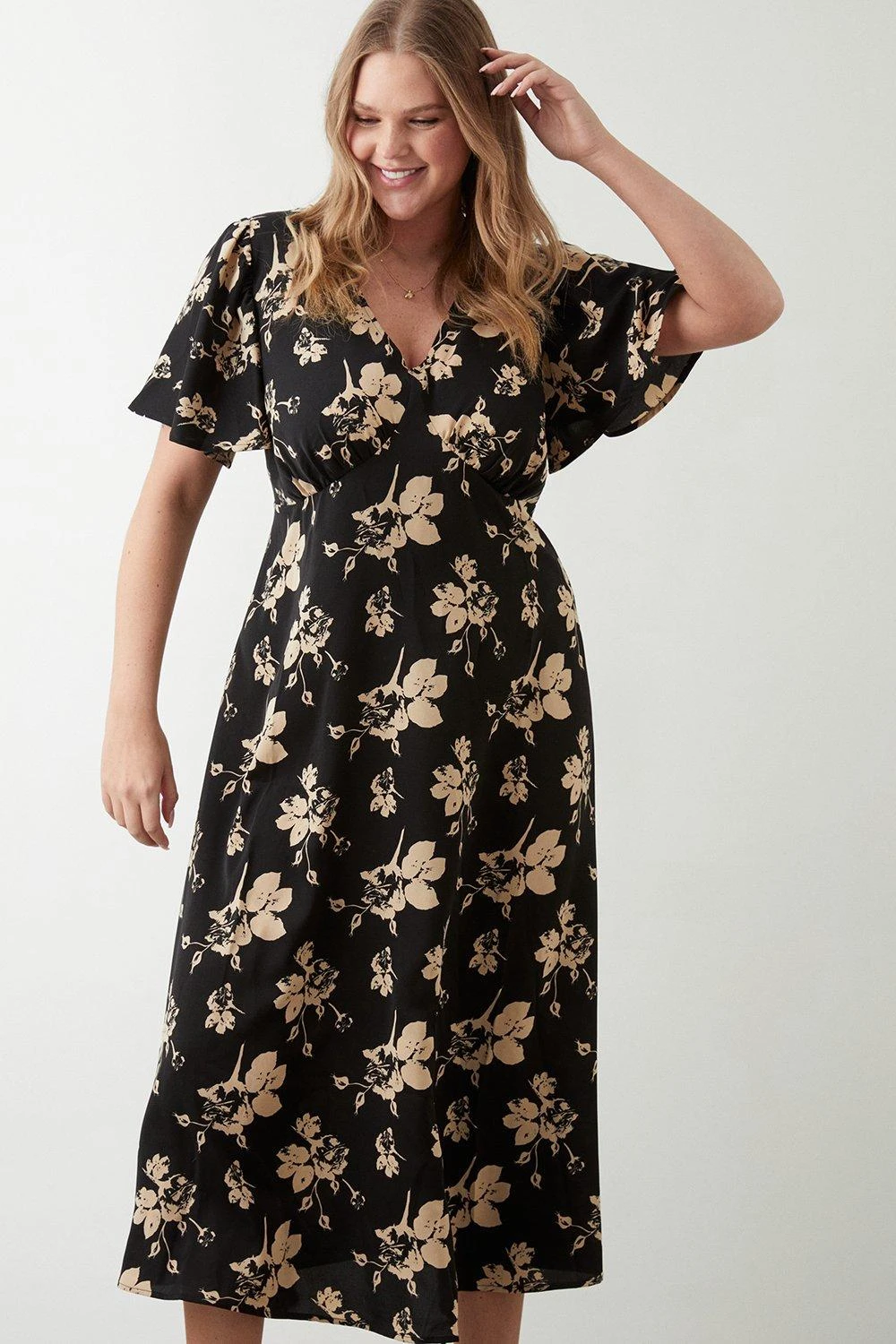 Dorothy Perkins Curve Mono Floral Angel Sleeve Midi Dress 7 Dorothy Perkins Curve Mono Floral Angel Sleeve Midi Dress - Image 5
