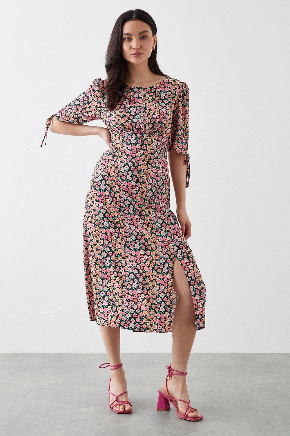 Dorothy Perkins Petite Pink Ditsy Ruched Sleeve Midi Dress 3 Dorothy Perkins Petite Pink Ditsy Ruched Sleeve Midi Dress