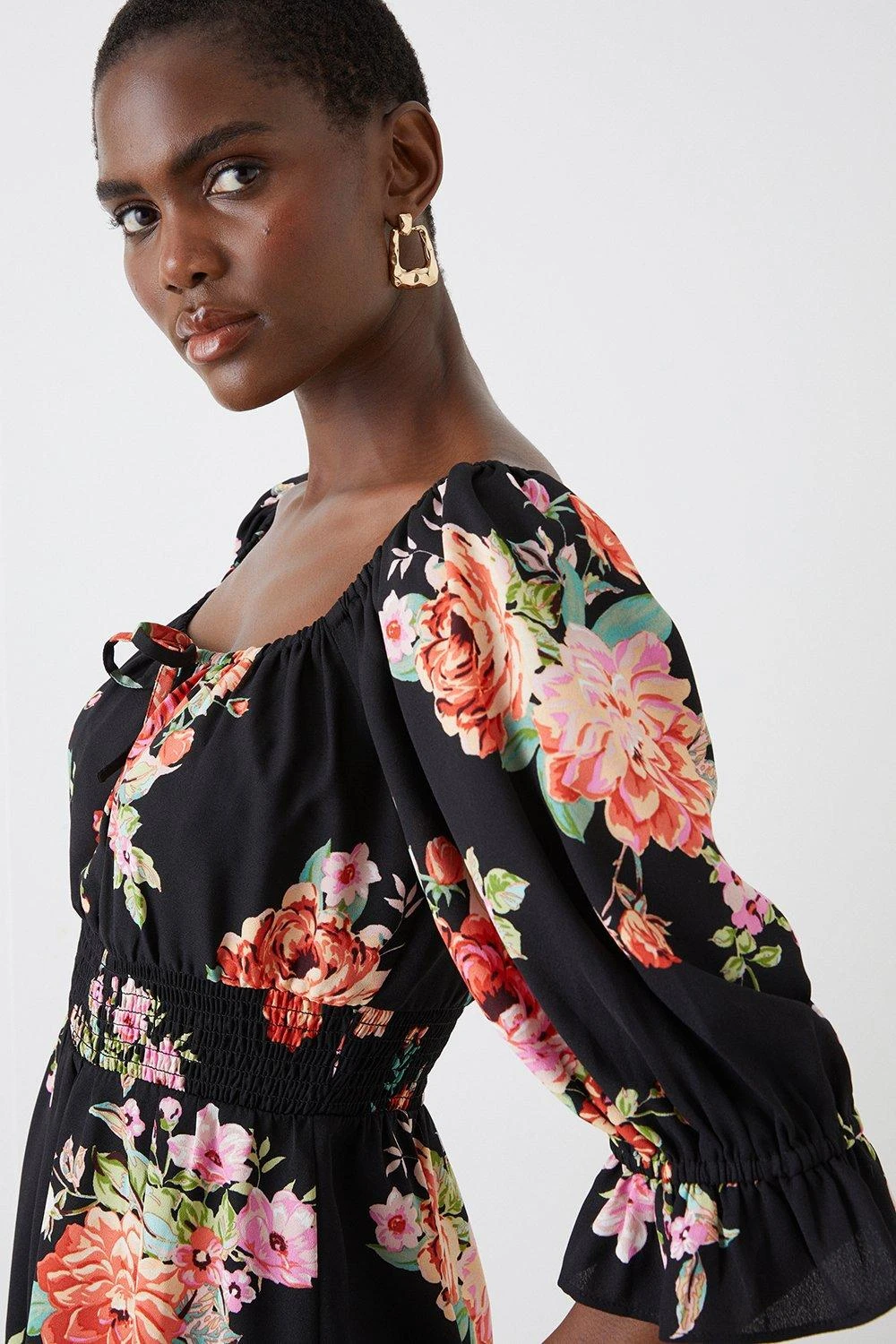 Dorothy Perkins Tall Black Floral Print Shirred Waist Tiered Mini Dress 6 Dorothy Perkins Tall Black Floral Print Shirred Waist Tiered Mini Dress - Image 4