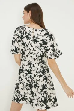 Dorothy Perkins Mono Floral Flutter Sleeve Mini Dress 8 Dorothy Perkins Mono Floral Flutter Sleeve Mini Dress -Perkindo Store bqq11265 mono xl 2