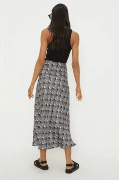Dorothy Perkins Mono Print Satin Bias Midi Skirt 8 Dorothy Perkins Mono Print Satin Bias Midi Skirt -Perkindo Store bqq11276 mono xl 2