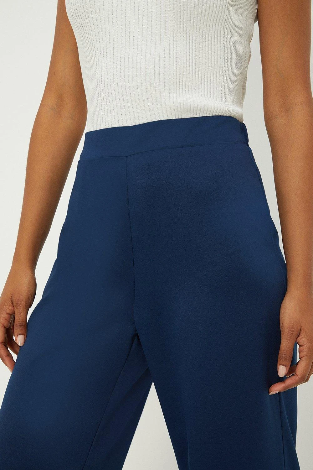 Dorothy Perkins Satin Wide Leg Trousers 4 Dorothy Perkins Satin Wide Leg Trousers - Image 2