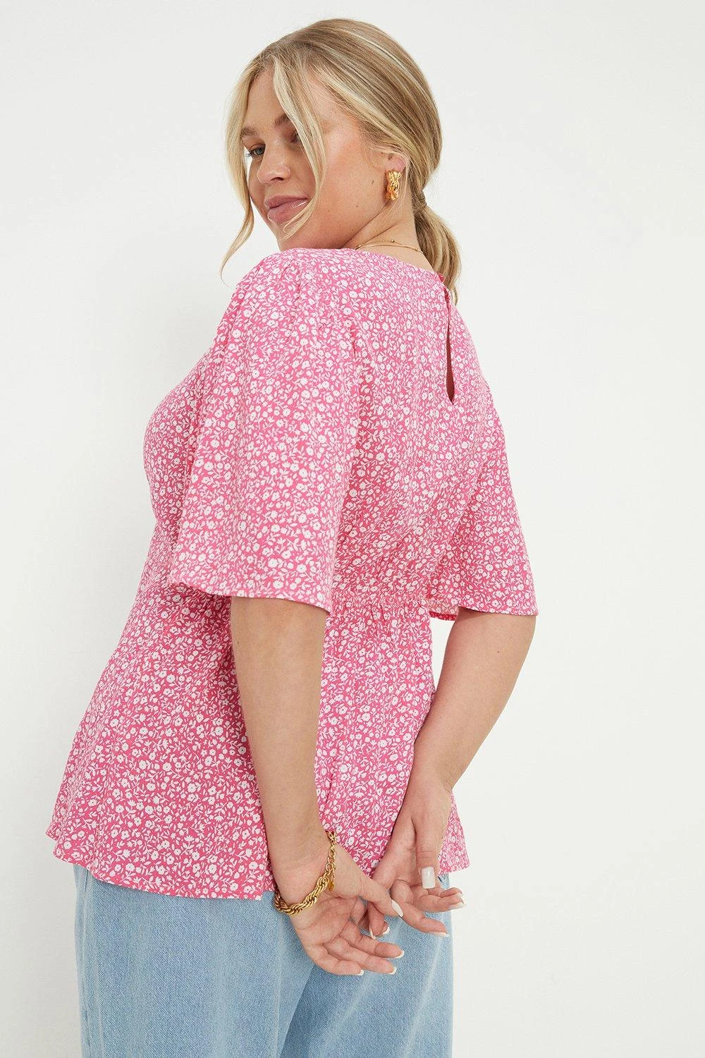 Dorothy Perkins Curve Pink Floral Crinkle Angel Sleeve Blouse 6 Dorothy Perkins Curve Pink Floral Crinkle Angel Sleeve Blouse - Image 4